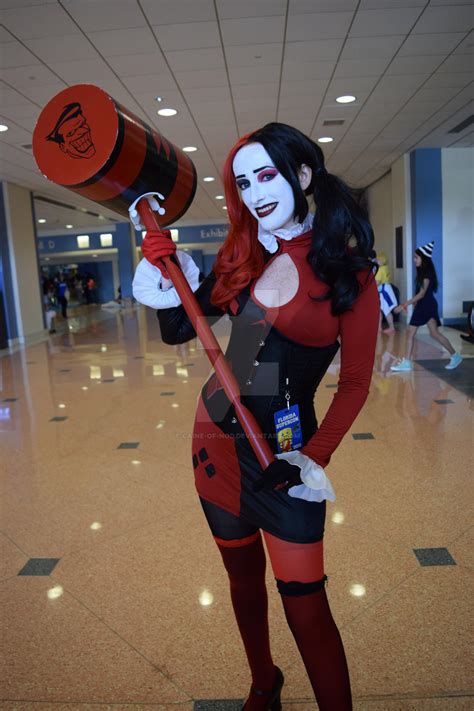 harley quinn original outfit